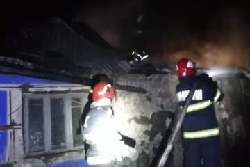 Incendiu izbucnit marți noapte