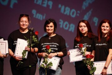 Un stagiu de formare în teatru franUn stagiu de formare în teatru francofon sub forma unei călătorii în lumea emoțiilor teatralecofon sub forma unei călătorii în lumea emoțiilor teatrale