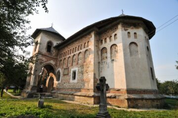 Restabilirea vietii monahale Sursa Arhiepiscopia Sucevei și Rădăuților.jpg