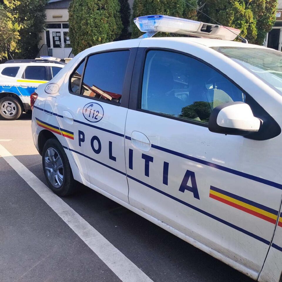 Șoferul a cărei mașină a fost lovită a sunat la 112 și a alertat Poliția