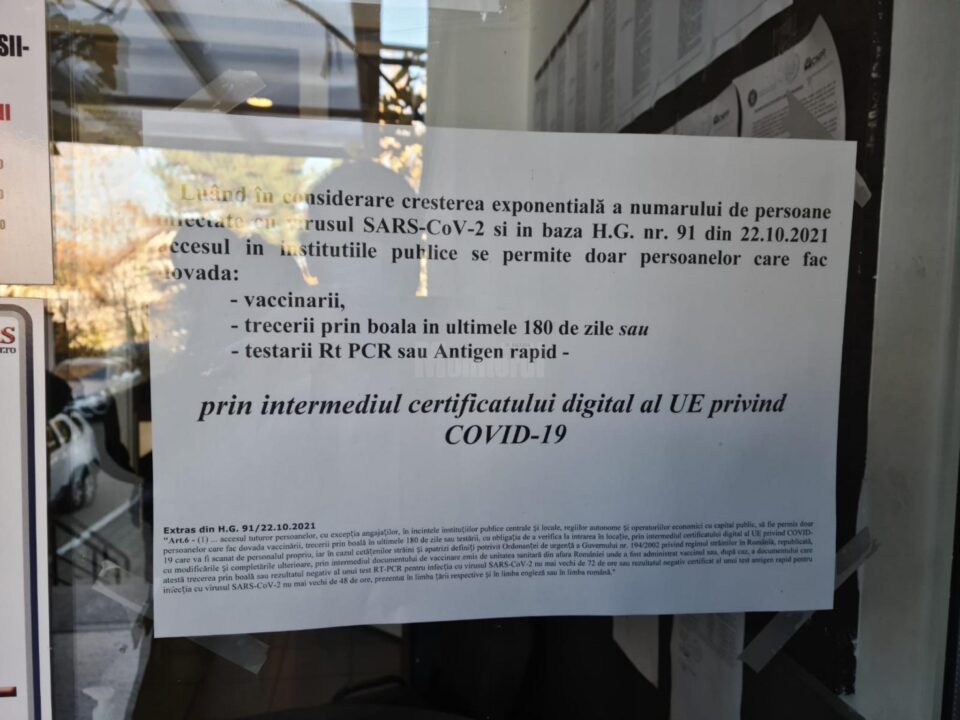 Noile reguli sunt afisate la intrarea in CJP Suceava