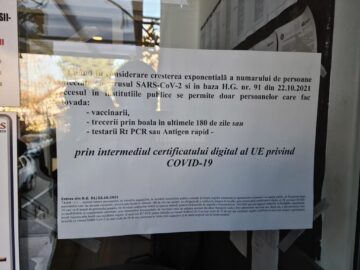 Persoanele fără certificat verde sau test nu pot intra în instituțiile publice
