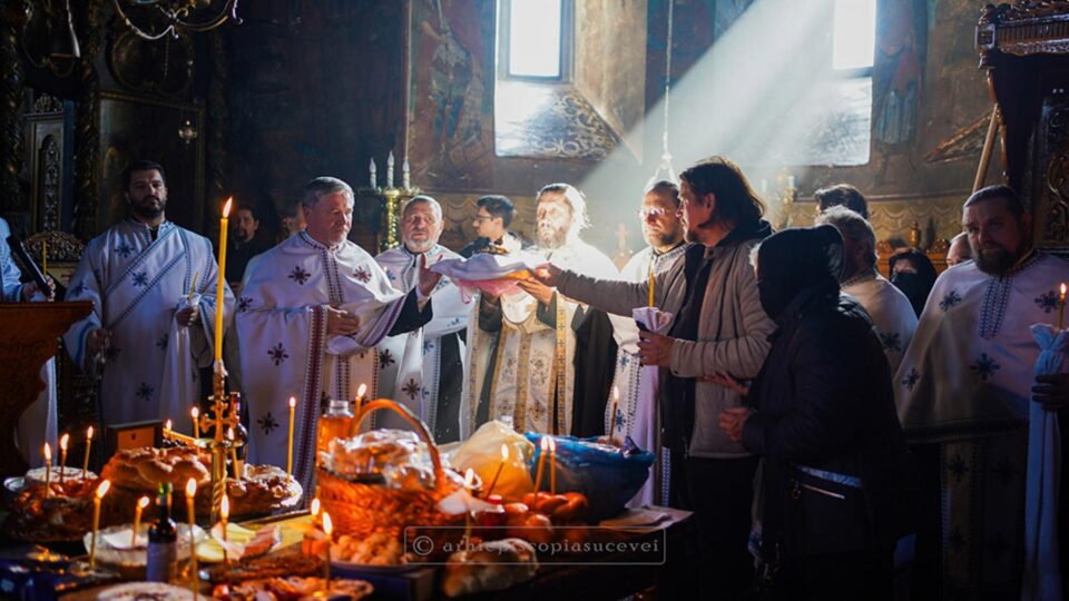 Părintele protosinghel David Oprea, pomenit la 40 de zile Foto Arhiepiscopia Sucevei și Rădăuților