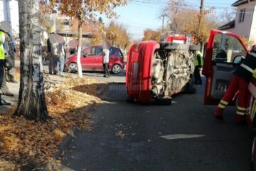 Doi oameni la spital, după un accident pe o stradă din Rădăuți