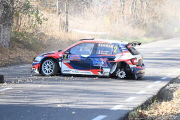 Viteză, mașini tunate, vuiet de motoare și curbe periculoase, pe drumul spre Cetatea de Scaun a Sucevei