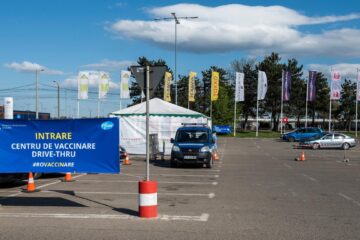 264 de persoane s-au vaccinat la centrul drive-through de la Shopping City Suceava