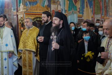 Binecuvântare arhierească la Parohia „Adormirea Maicii Domnului”, Rotunda – Liteni, la 200 de ani de la sfințire FOTO Arhiepiscopia Sucevei și Rădăuților