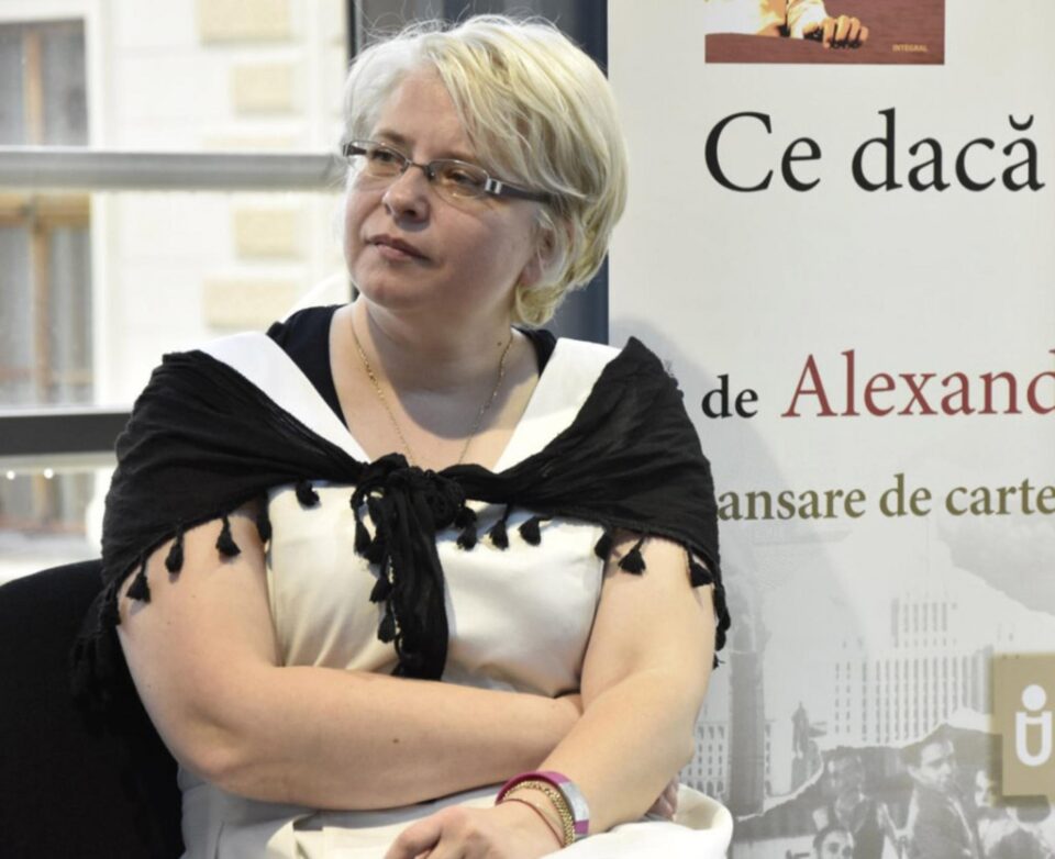 Carmen Veronica Steiciuc revine astăzi la Teatru, pentru ultima oară, pentru ca rudele, prietenii și cunoștințele să-și poată lua rămas-bun