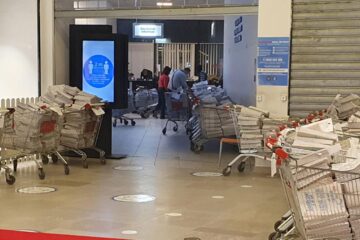 Percheziții la Serviciul Permise și Înmatriculări Suceava