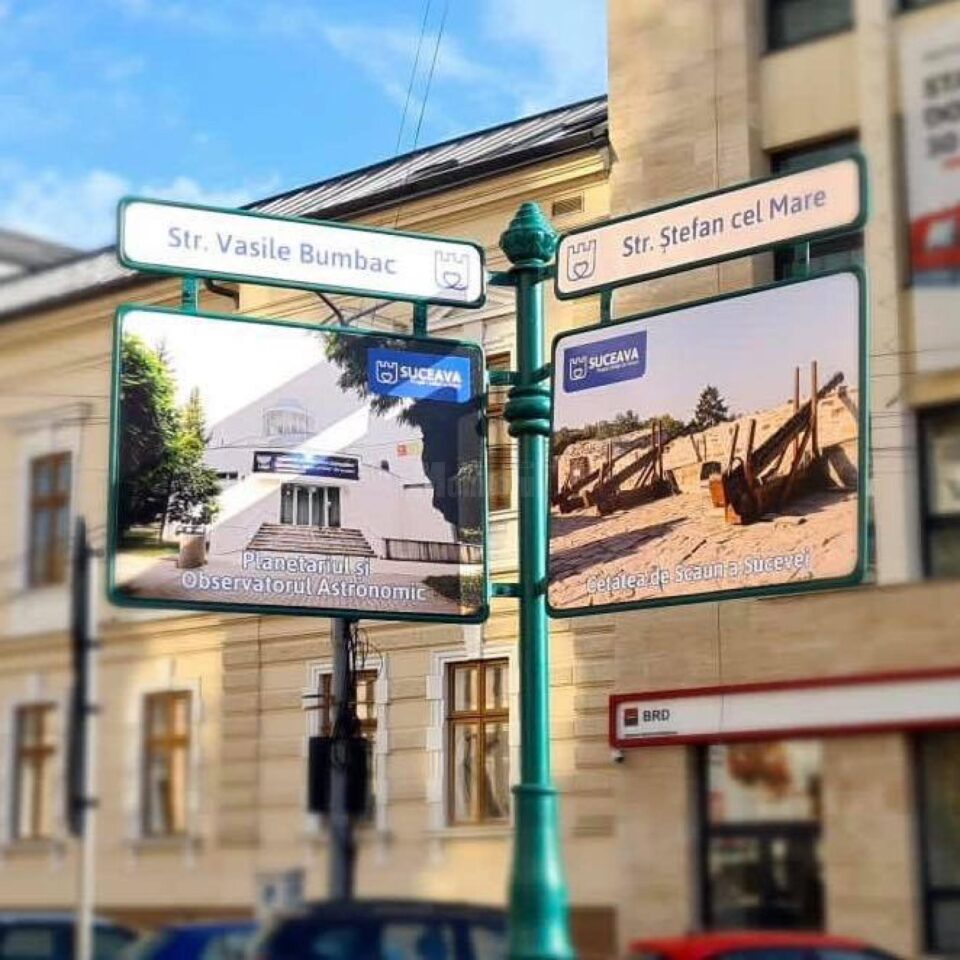 Noi panouri informative au apărut pe străzile unde sunt montați deja stâlpi cu rol de informare 4