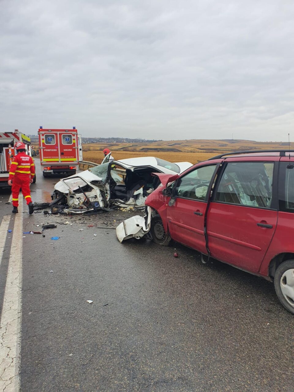 Accident cu patru răniți, la ieșirea din Stroiești spre Ilișești