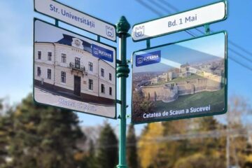 Noi panouri informative au apărut pe străzile unde sunt montați deja stâlpi cu rol de informare