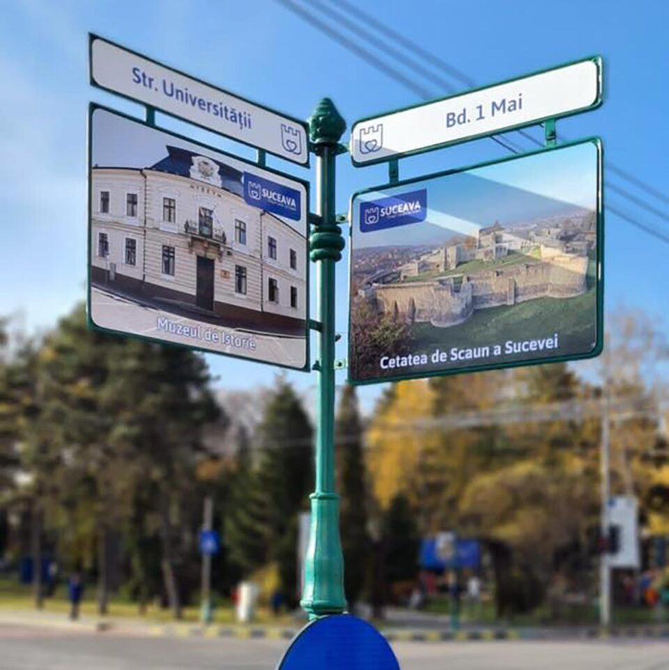 Noi panouri informative au apărut pe străzile unde sunt montați deja stâlpi cu rol de informare Noi panouri informative au apărut pe străzile unde sunt montați deja stâlpi cu rol de informare