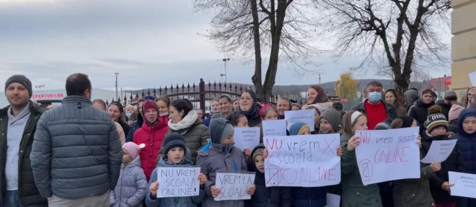 Protest Volovat Sursa Cromtel TV .jpg