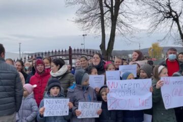 Protest Volovat Sursa Cromtel TV .jpg