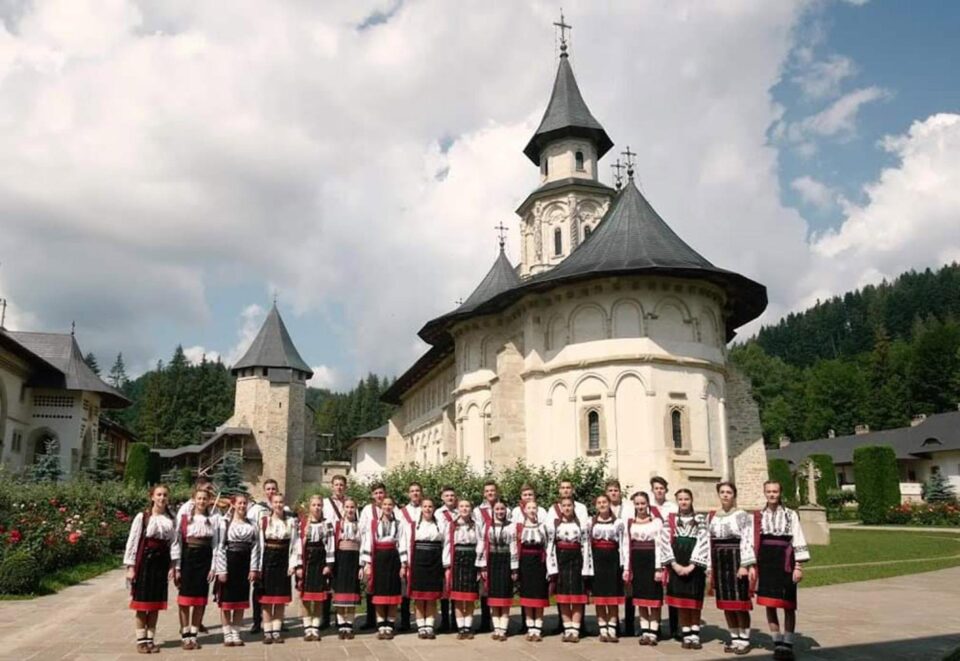 Mesajul către tineri al Înaltpreasfințitului Calinic, Arhiepiscop al Sucevei și Rădăuților, de Ziua Internațională a Tineretului Mesajul către tineri al Înaltpreasfințitului Calinic, Arhiepiscop al Sucevei și Rădăuților, de Ziua Internațională a Tineretului