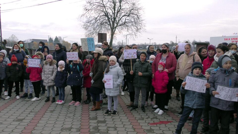 Protestul elevilor de la Școala ,,Dr. Simion și Metzia Hîj” Volovăț