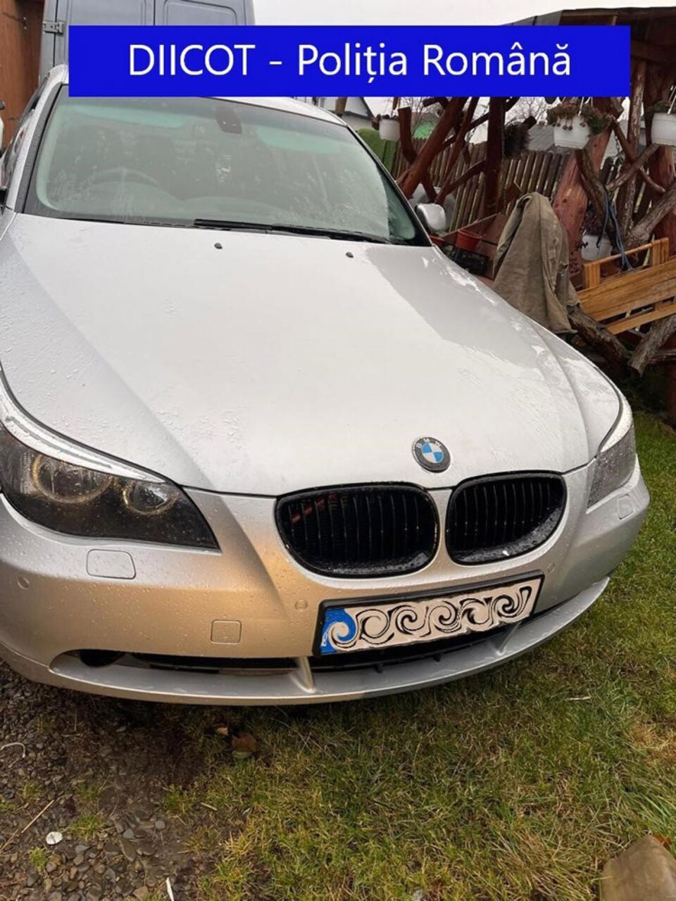 Cine sunt sucevenii arestați în cazul grupării care transporta țigări cu mașini la care modificau în mers numerele