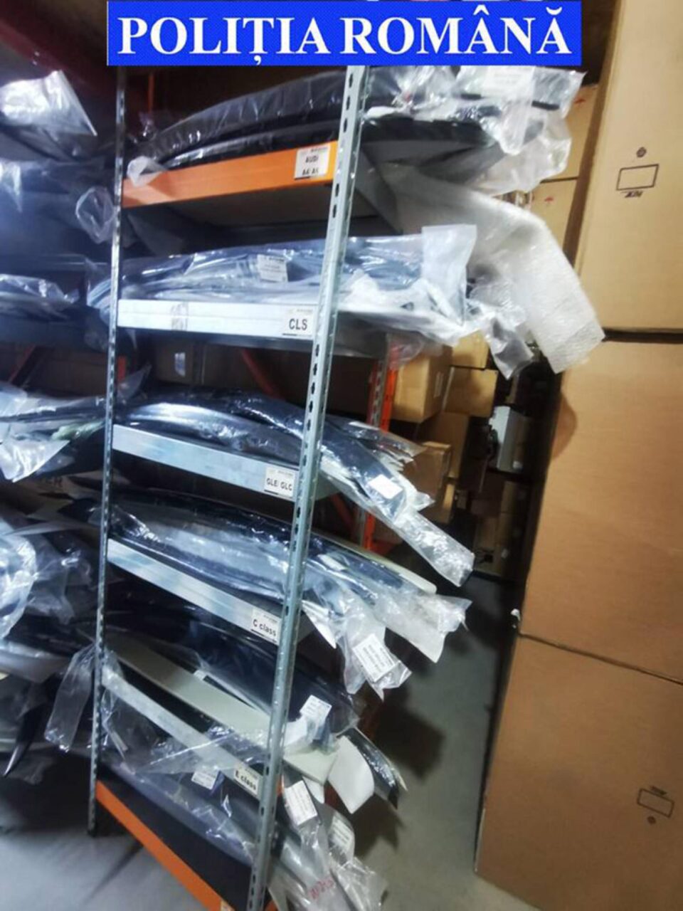 Piese de tuning în valoare de aproape 70.000 de euro, ridicate de la o firmă suceveană