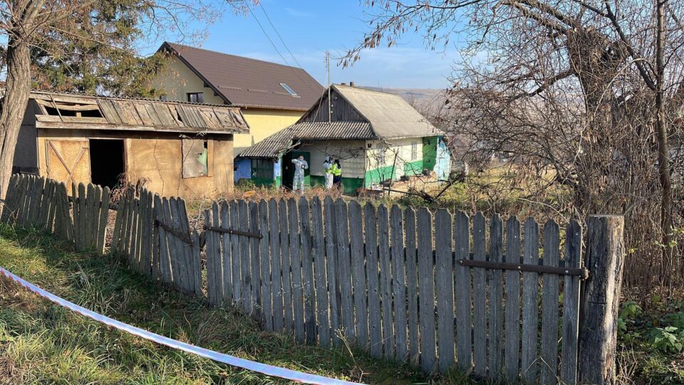 Cercetare continuată de criminaliștii poliției, sâmbătă dimineață