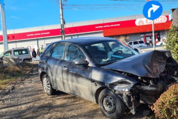 Mașinile implicate în accident