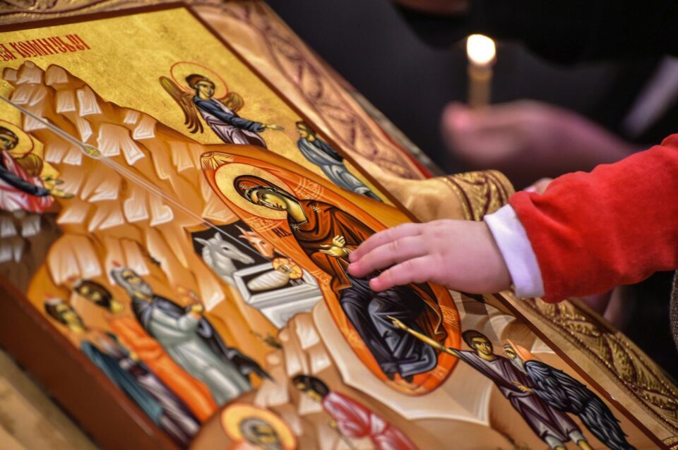Crăciunul familiei mele Sursa Arhiepiscopia Sucevei și Rădăuților