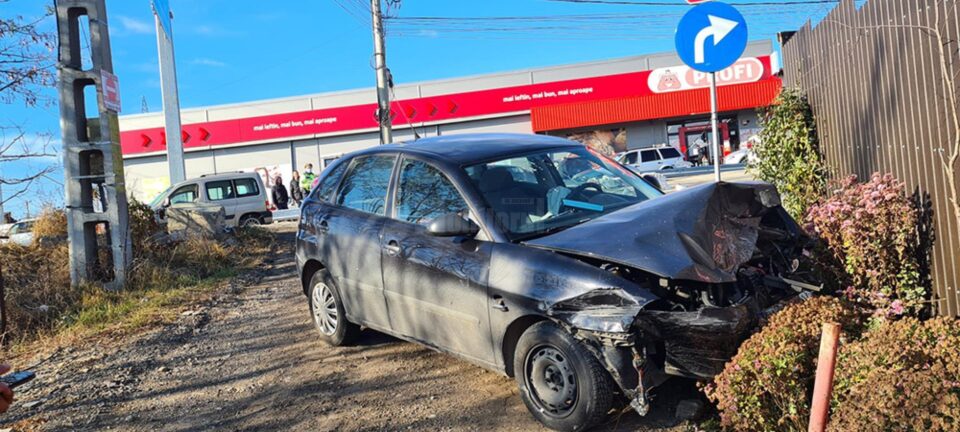 Mașinile implicate în accident
