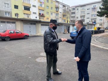 O nouă stradă a fost reabilitată și modernizată în cel mai mare cartier al Sucevei, Burdujeni, fiind create locuri de parcare pe o suprafață de aproape 2000 de mp