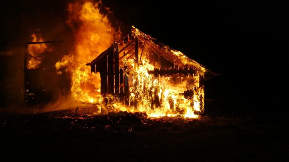 depozit furaje incendiu