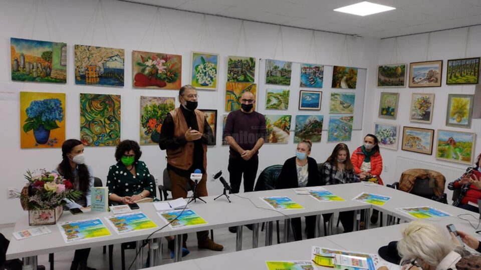 40 de lucrări semnate de artiștii plastici Liviana Pînzaru și Ioana Cezara Poiată pot fi admirate la Galeria de artă Zamca