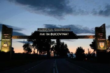 Poarta „Hai în Bucovina!”