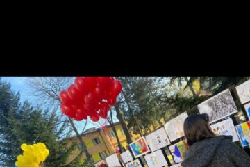 „Mândru că sunt român!”, tema unei expoziții de desene în aer liber organizate de elevii Colegiului de Informatică „Spiru Haret”
