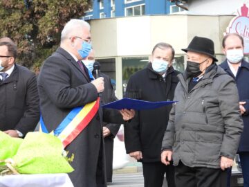 De Ziua Bucovinei au fost înmânate și șase titluri de titluri de „Cetățean de Onoare al Sucevei” 4