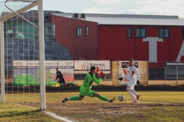 Stoian a marcat de doua ori pentru Bucovina in duelul cu Miroslava. Foto - Cristian Plosceac