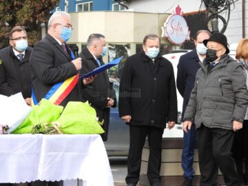 Șase titluri de „Cetățean de Onoare al Sucevei”, înmânate cu ocazia Zilei Bucovinei