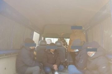 Transportul de migranți interceptat de polițiști