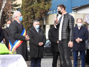Șase titluri de „Cetățean de Onoare al Sucevei”, înmânate cu ocazia Zilei Bucovinei