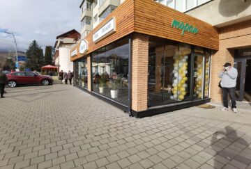 Noul tip de magazin de tip integrat inaugurat de Mopan, luni, în centrul stațiunii turistice Gura Humorului