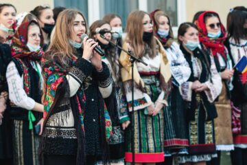Ziua Națională, sărbătorită la Colegiul Național „Mihai Eminescu” Suceava