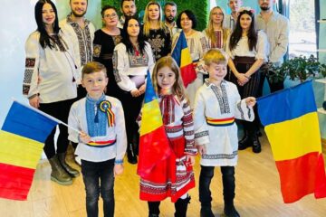 Echipa Omnia Centrum Suceava le transmite tuturor colaboratorilor „La mulți ani!”, de Ziua României 1 Decembrie