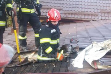 Ca urmare a intervenției eficiente a pompierilor, incendiul nu s-a extins și la restul clădirii