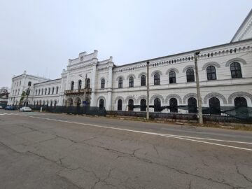 Gara Ițcani: dezolantă și semiabandonată