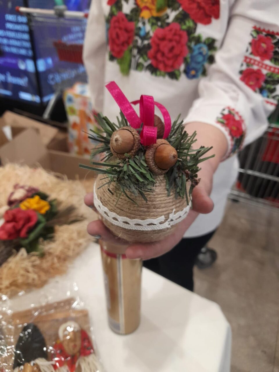 Produse handmade, expuse la Iulius Mall Suceava (24).jpg