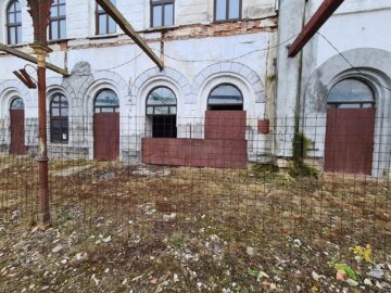 Gara Ițcani: dezolantă și semiabandonată