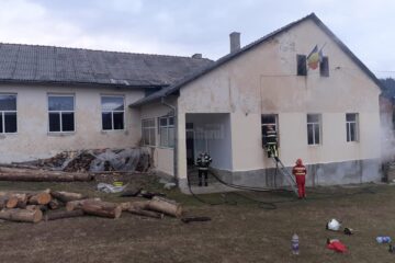 Cursuri suspendate pentru două clase primare și o grupă de grădiniță din Gura Humorului în urma unui incendiu