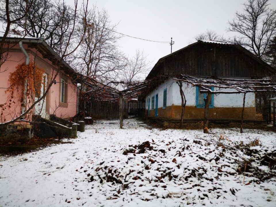 Fostul șef al IȘJ, prof. Mihai Vitcu, a donat gospodăria moștenită de la părinți pentru amenajarea unui obiectiv cultural Fostul șef al IȘJ, prof. Mihai Vitcu, a donat gospodăria moștenită de la părinți pentru amenajarea unui obiectiv cultural