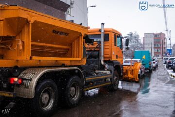 22 de utilaje au acționat pe străzile Sucevei în prima zi de cod galben de ninsoare