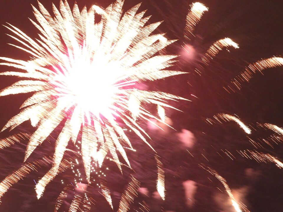 Foc de artificii în centrul Sucevei, de Revelion 2022