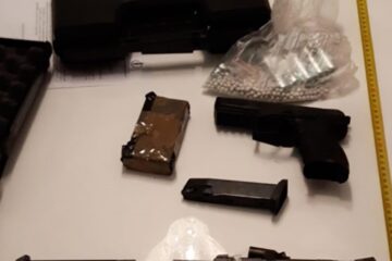 Percheziții arme