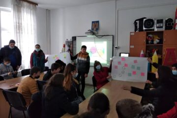 „Adolescență fără violență”, la Centrul Școlar din Gura Humorului